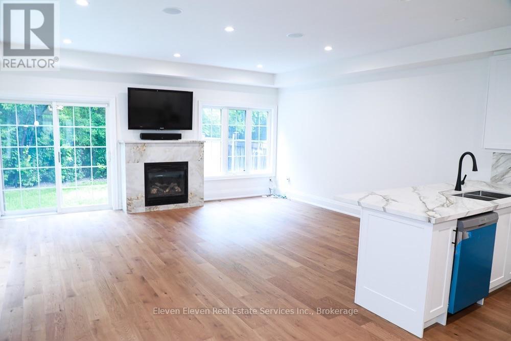 Upper - 1557 Eglinton Avenue W, Mississauga, Ontario  L5M 7C1 - Photo 6 - W13774864
