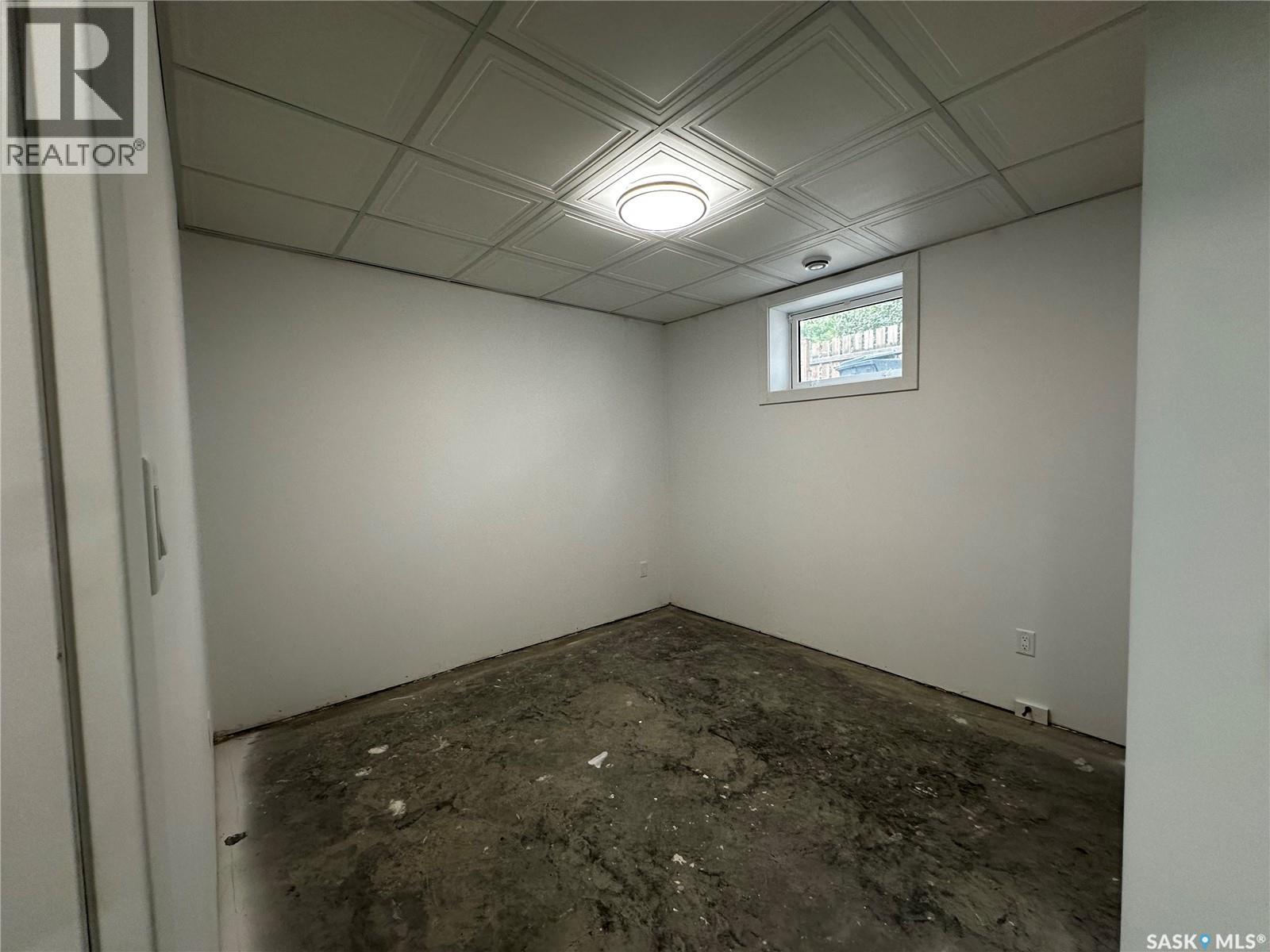109 7th Street, Weyburn, Saskatchewan  S4H 1C1 - Photo 21 - SK048288