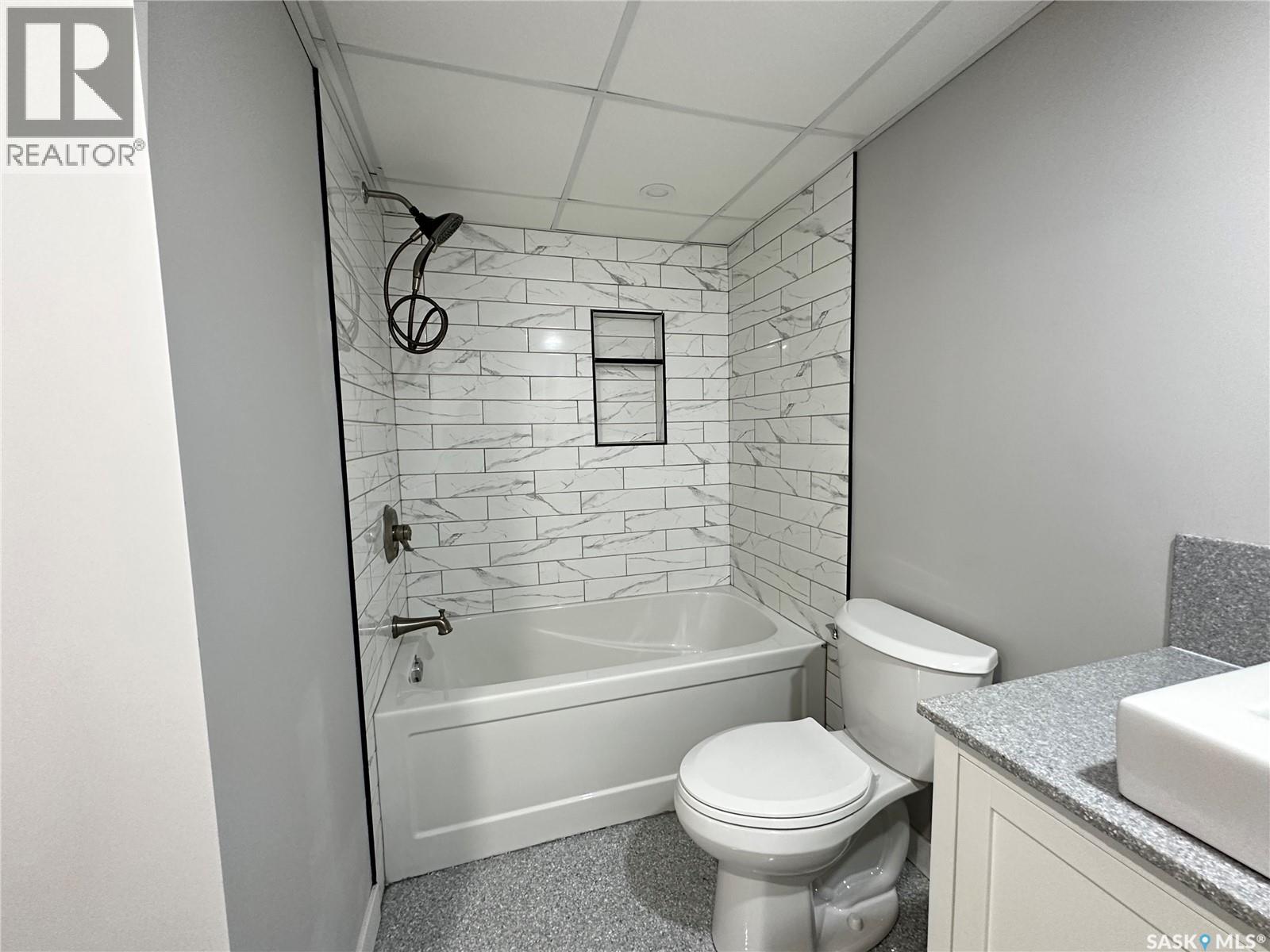 109 7th Street, Weyburn, Saskatchewan  S4H 1C1 - Photo 22 - SK048288