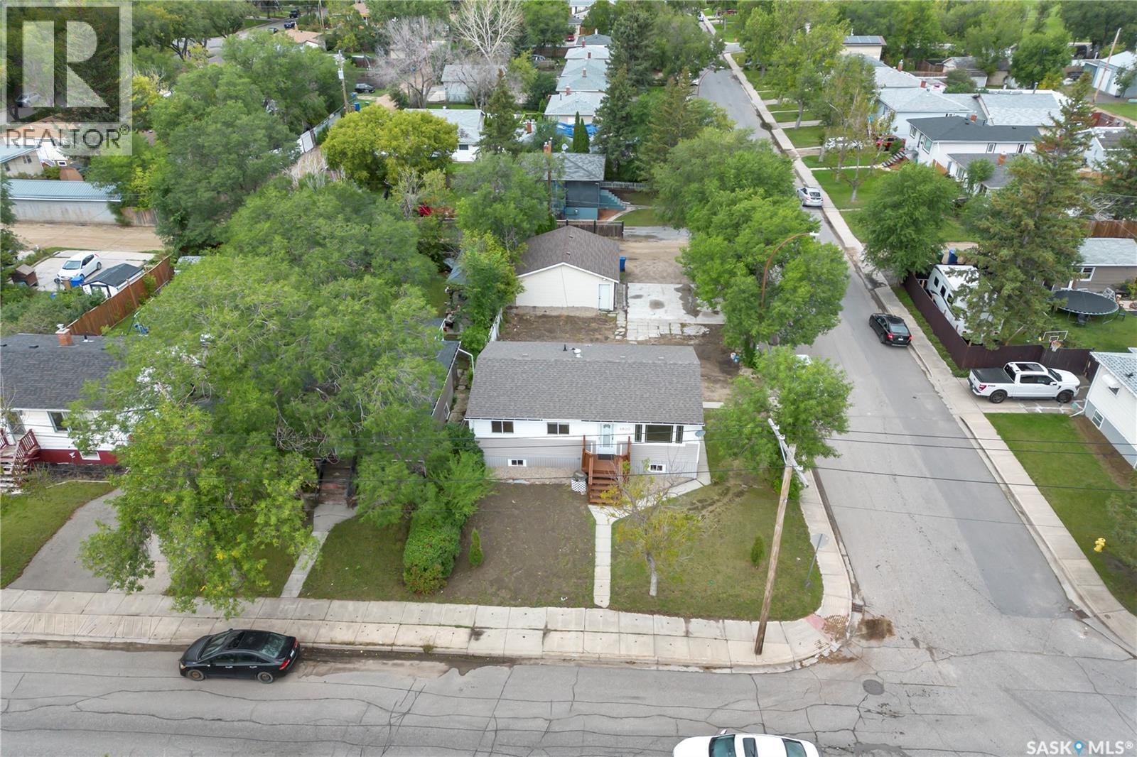 4800 4th Avenue Close, Regina, Saskatchewan  S4T 0J2 - Photo 1 - SK048261