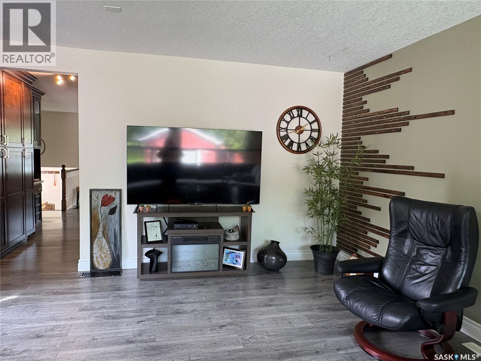 325 1st Avenue N, Big River, Saskatchewan  S0J 0E0 - Photo 18 - SK048185