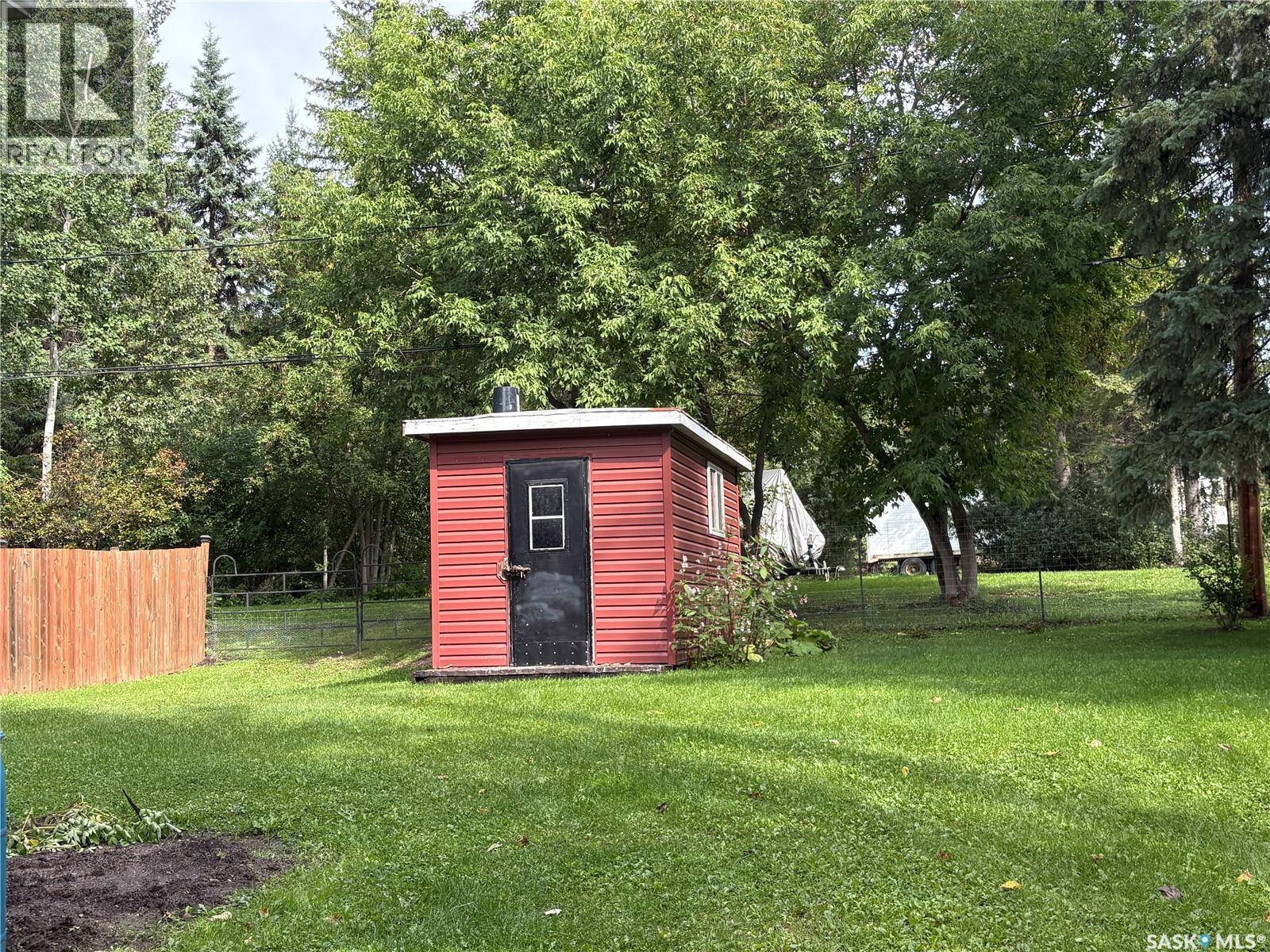 325 1st Avenue N, Big River, Saskatchewan  S0J 0E0 - Photo 4 - SK048185