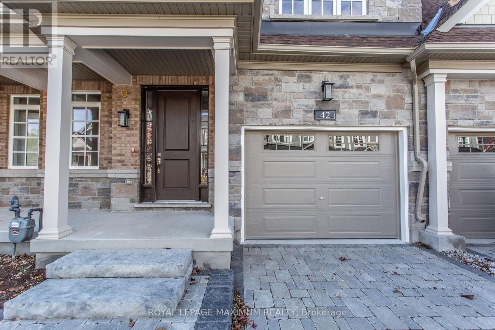 42 Windsor Circle, Niagara-On-The-Lake, Ontario  L0S 1J0 - Photo 3 - X13774880