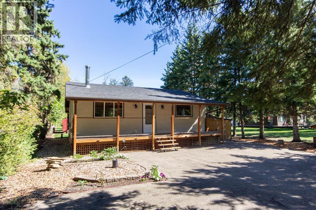 6 Poplar Crescent, Rural Lacombe County, Alberta  T0C 0J0 - Photo 3 - A2341487