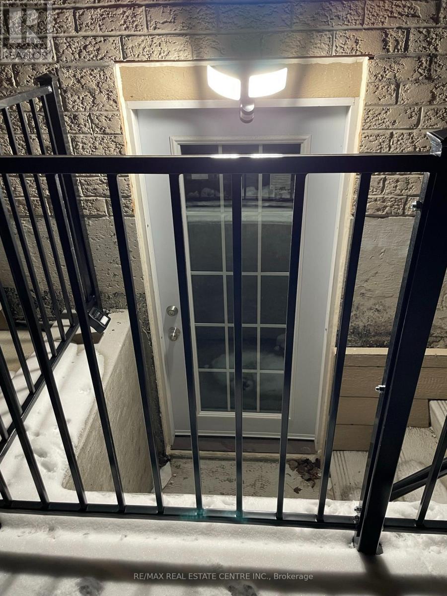 (Bsmt) - 21 Buster Drive, Brampton, Ontario  L6Y 5R2 - Photo 15 - W13658240