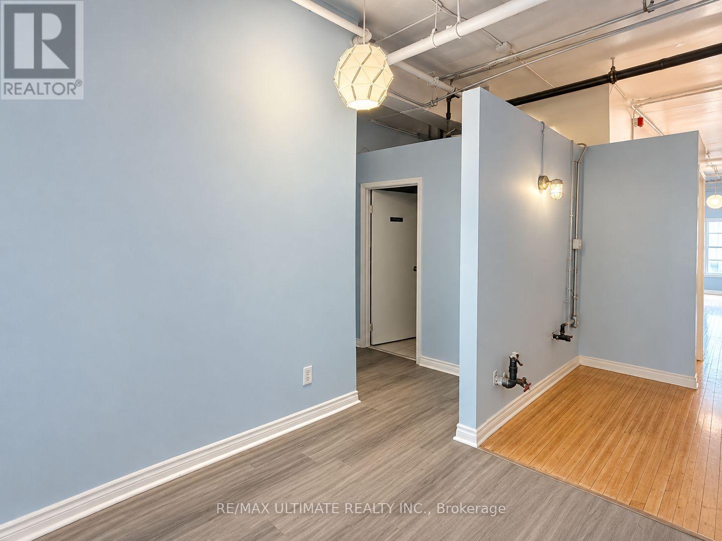 2nd Floor - 678 Yonge Street, Toronto, Ontario  M4Y 2A6 - Photo 10 - C13774966