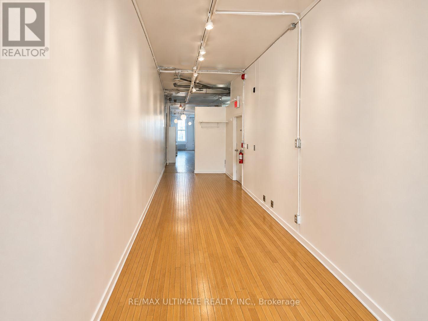 2nd Floor - 678 Yonge Street, Toronto, Ontario  M4Y 2A6 - Photo 7 - C13774966