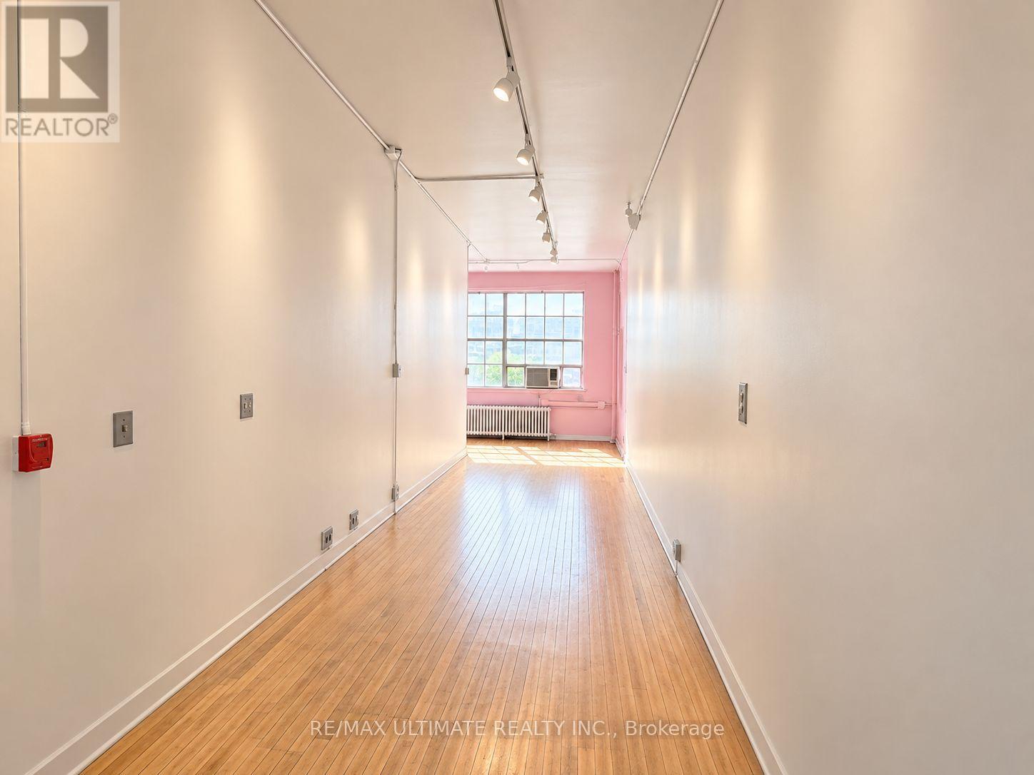 2nd Floor - 678 Yonge Street, Toronto, Ontario  M4Y 2A6 - Photo 8 - C13774966