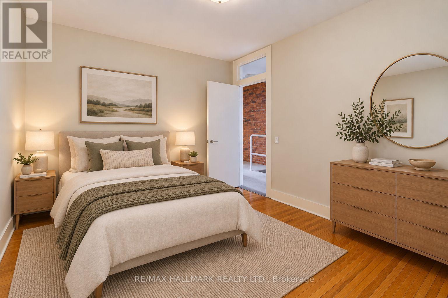 Upper - 6 Prust Avenue, Toronto, Ontario  M4L 2M8 - Photo 12 - E13774956