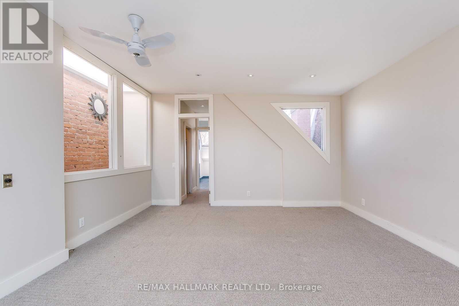 Upper - 6 Prust Avenue, Toronto, Ontario  M4L 2M8 - Photo 23 - E13774956