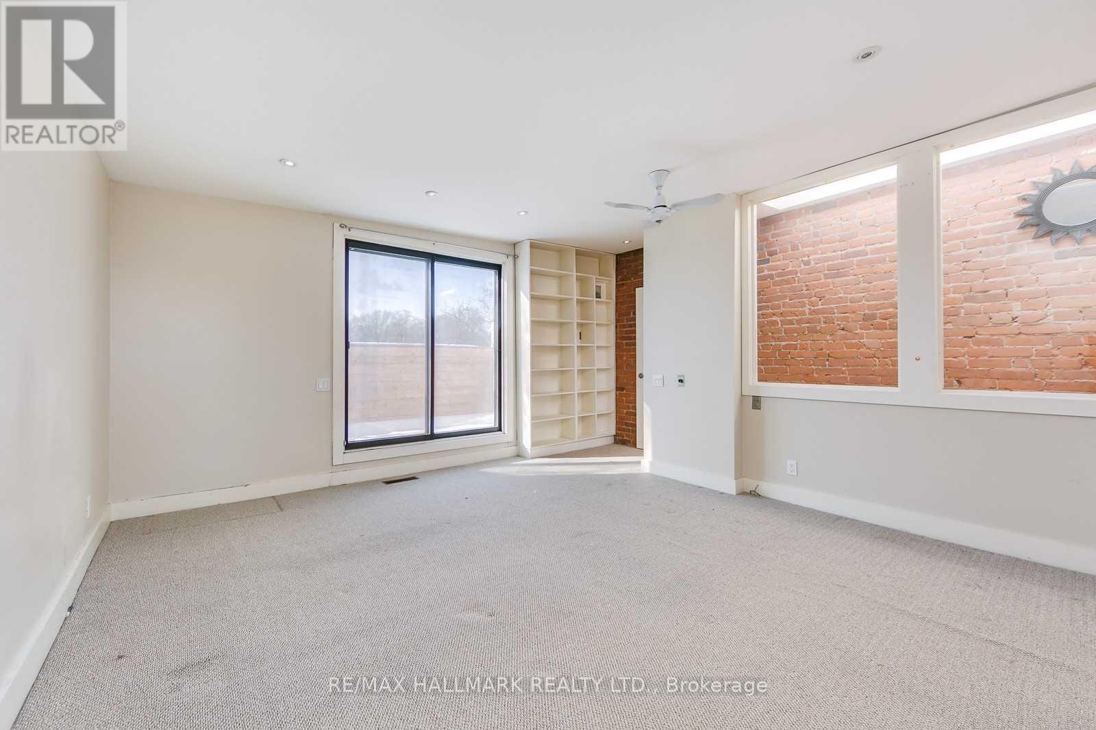 Upper - 6 Prust Avenue, Toronto, Ontario  M4L 2M8 - Photo 25 - E13774956