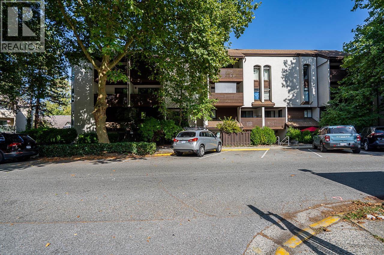 410 385 Ginger Drive, New Westminster, British Columbia  V3L 5L6 - Photo 3 - R3164500