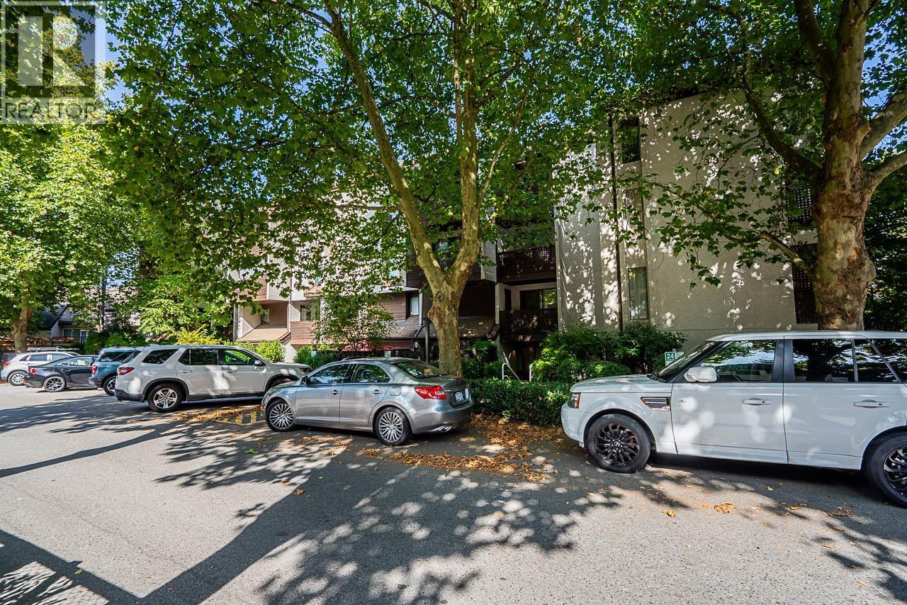 410 385 Ginger Drive, New Westminster, British Columbia  V3L 5L6 - Photo 4 - R3164500