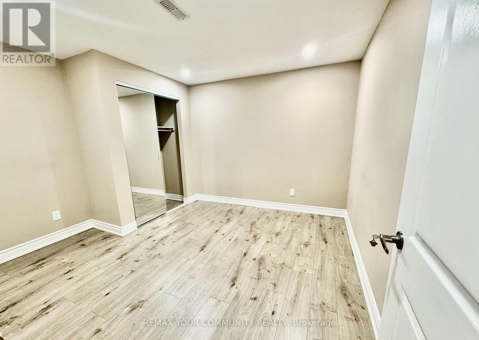 (Basement Apartment) - 51 Murray Leonard Lane, East Gwillimbury, Ontario L9N 0Z5 - Photo 6 - N13774976