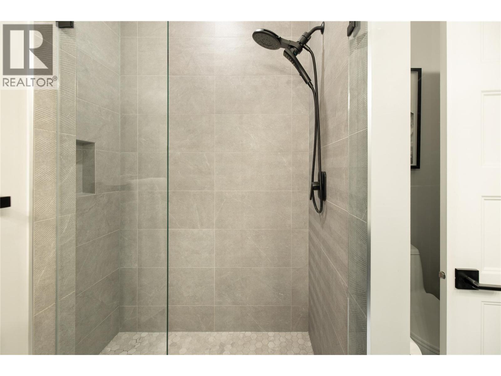 798 WARDLAW Avenue Kelowna Photo 17