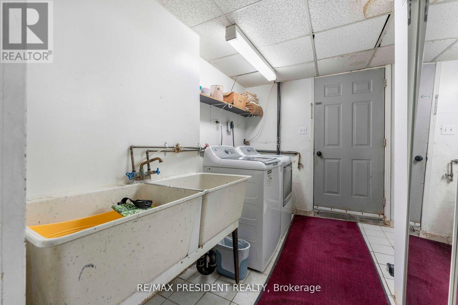 3952 Longo Circle, Mississauga, Ontario L4T 4C7 - Photo 11 - W13774912