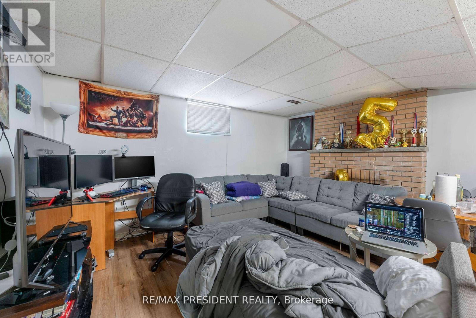 3952 Longo Circle, Mississauga, Ontario L4T 4C7 - Photo 12 - W13774912