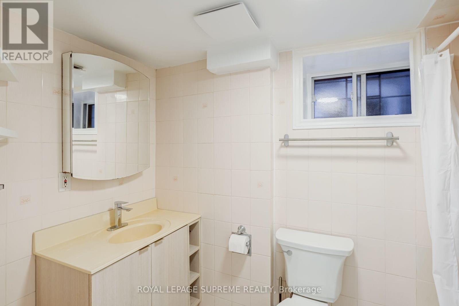 Bsmt - 20 Edna Avenue, Toronto, Ontario  M6P 1B8 - Photo 20 - W13774958