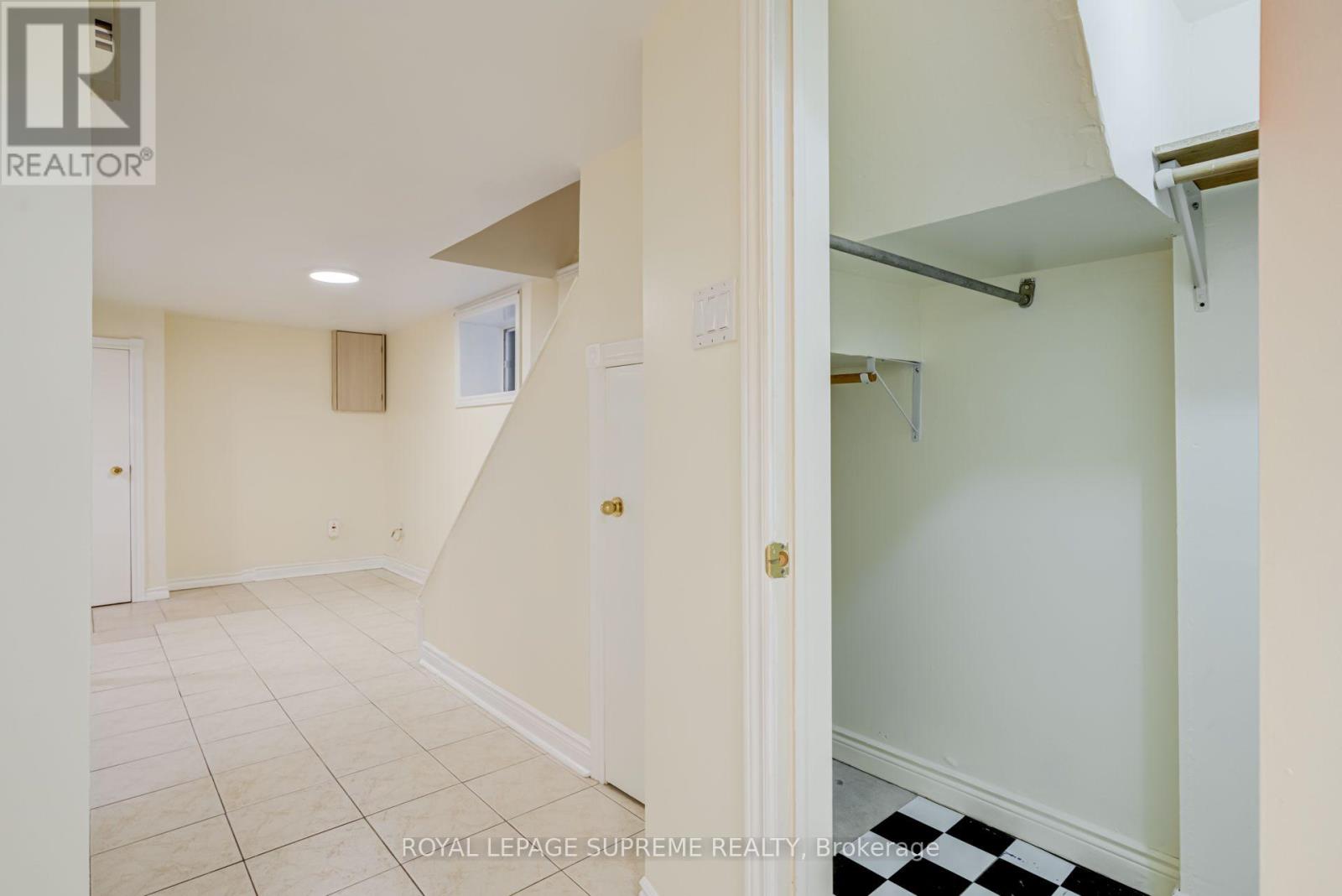 Bsmt - 20 Edna Avenue, Toronto, Ontario  M6P 1B8 - Photo 9 - W13774958