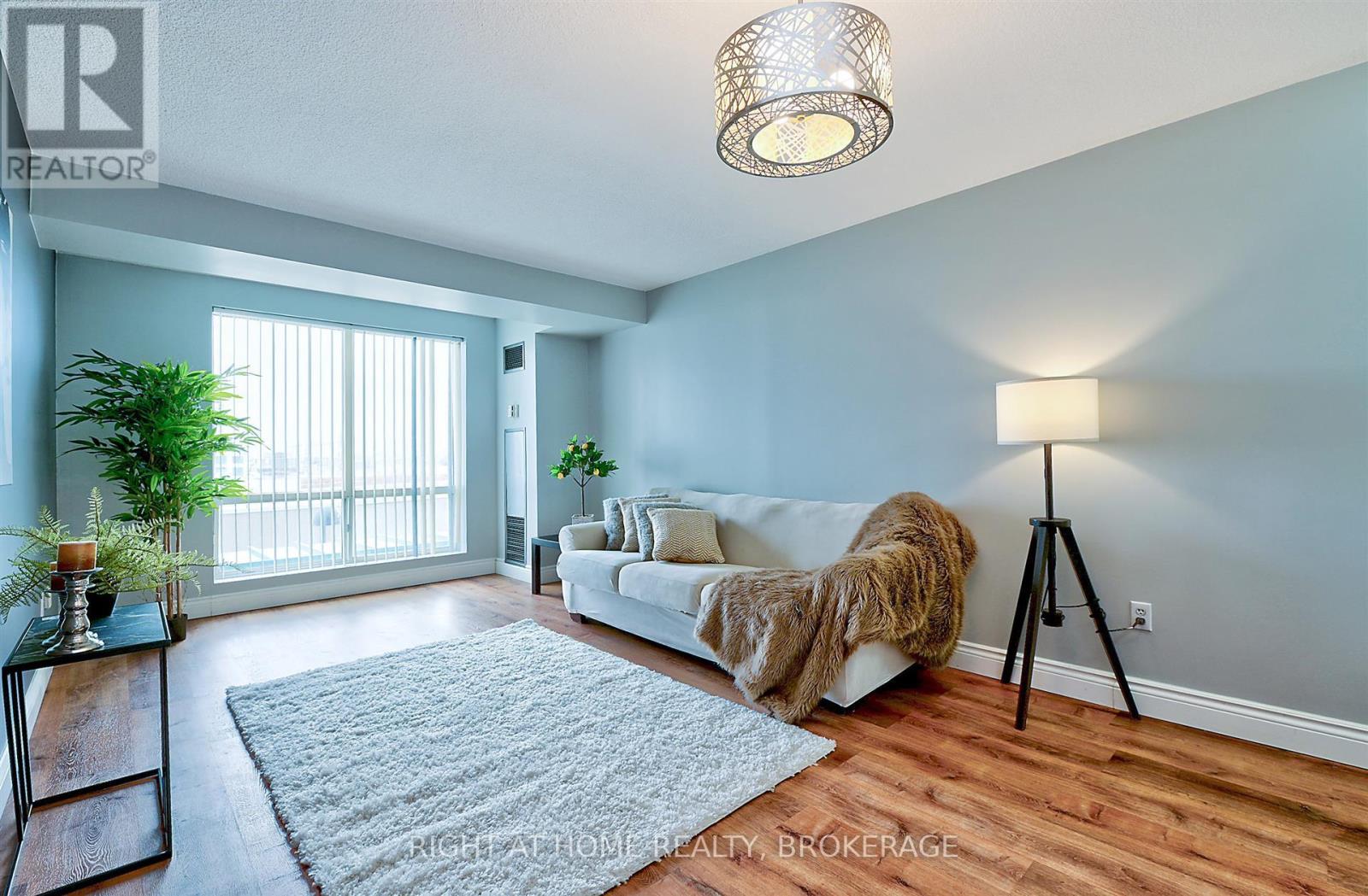206 - 101 Subway Crescent, Toronto, Ontario  M9B 6K4 - Photo 8 - W13775030