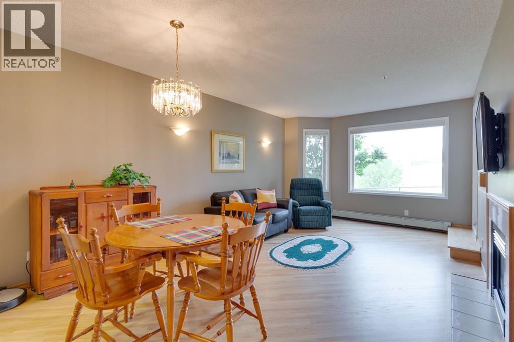 3109, 3109 Hawksbrow Point NW, Calgary, Alberta  T3G 4C9 - Photo 3 - A2330272