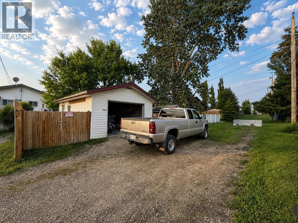2119 23 Ave Close, Bowden, Alberta  T0M 0K0 - Photo 33 - A2325533
