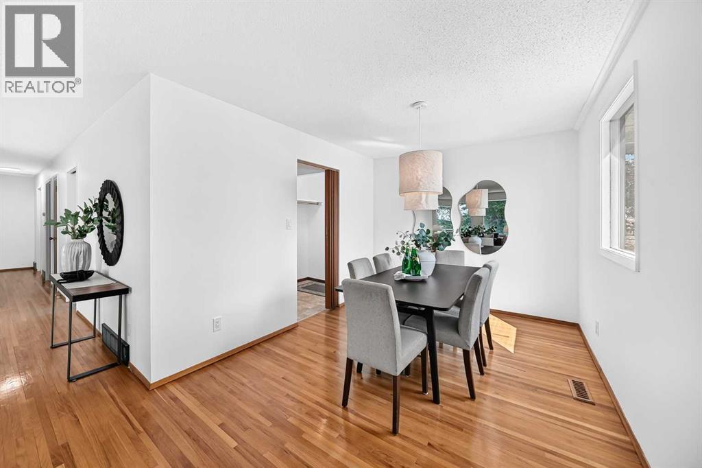 4408 Dalhart Road Nw, Calgary, Alberta T3A 1b7 - Photo 8 - A2341061
