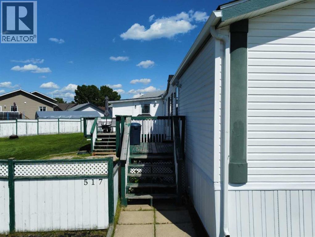 517 9 Street photo 3