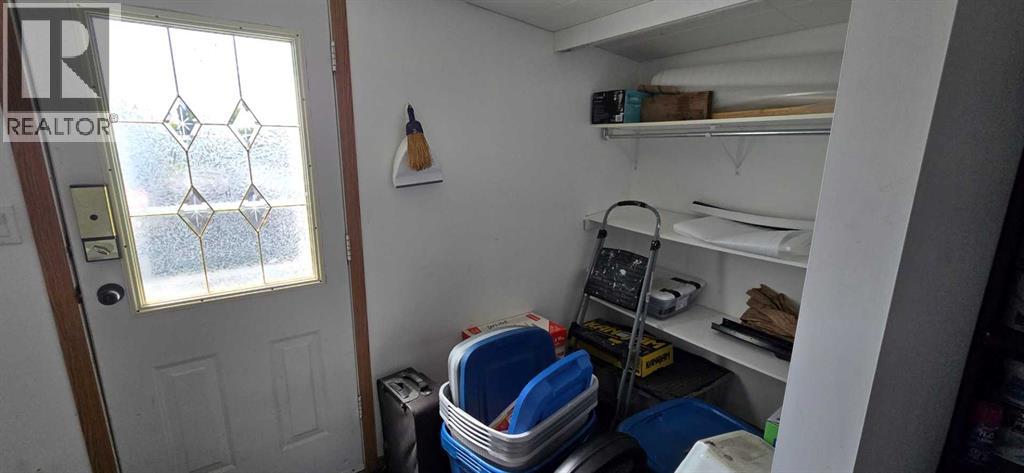 517 9 Street photo 23