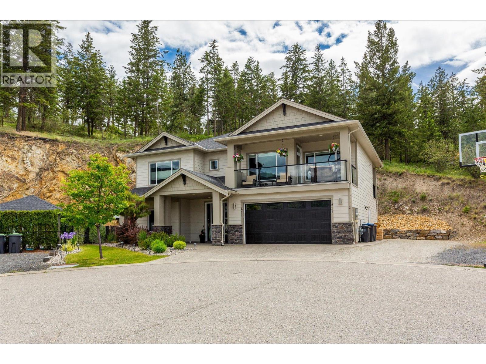 411 Prestwick Street Kelowna Photo 2