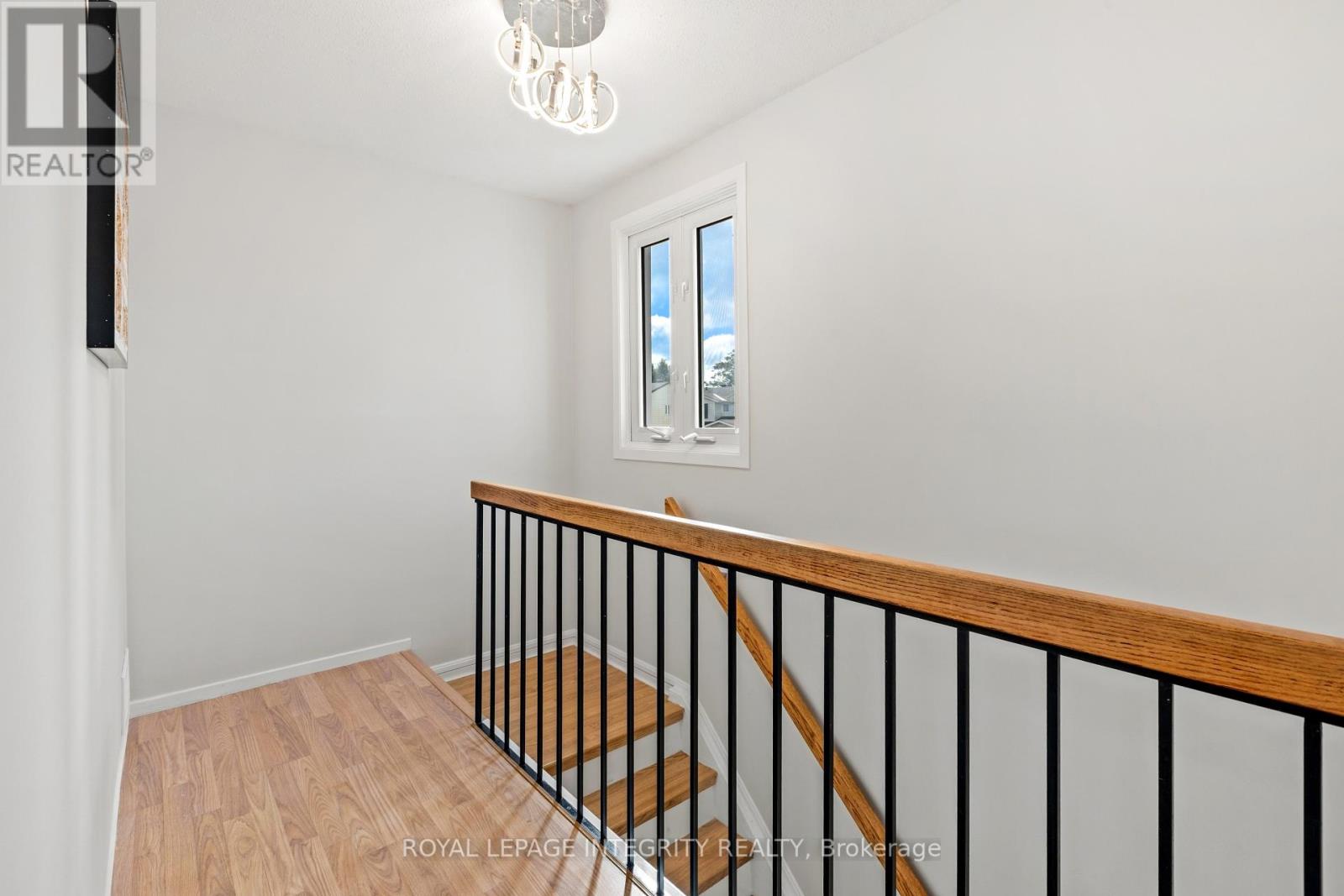 1736 Summerlands Crescent, Ottawa, Ontario  K1E 2Y2 - Photo 18 - X13775070
