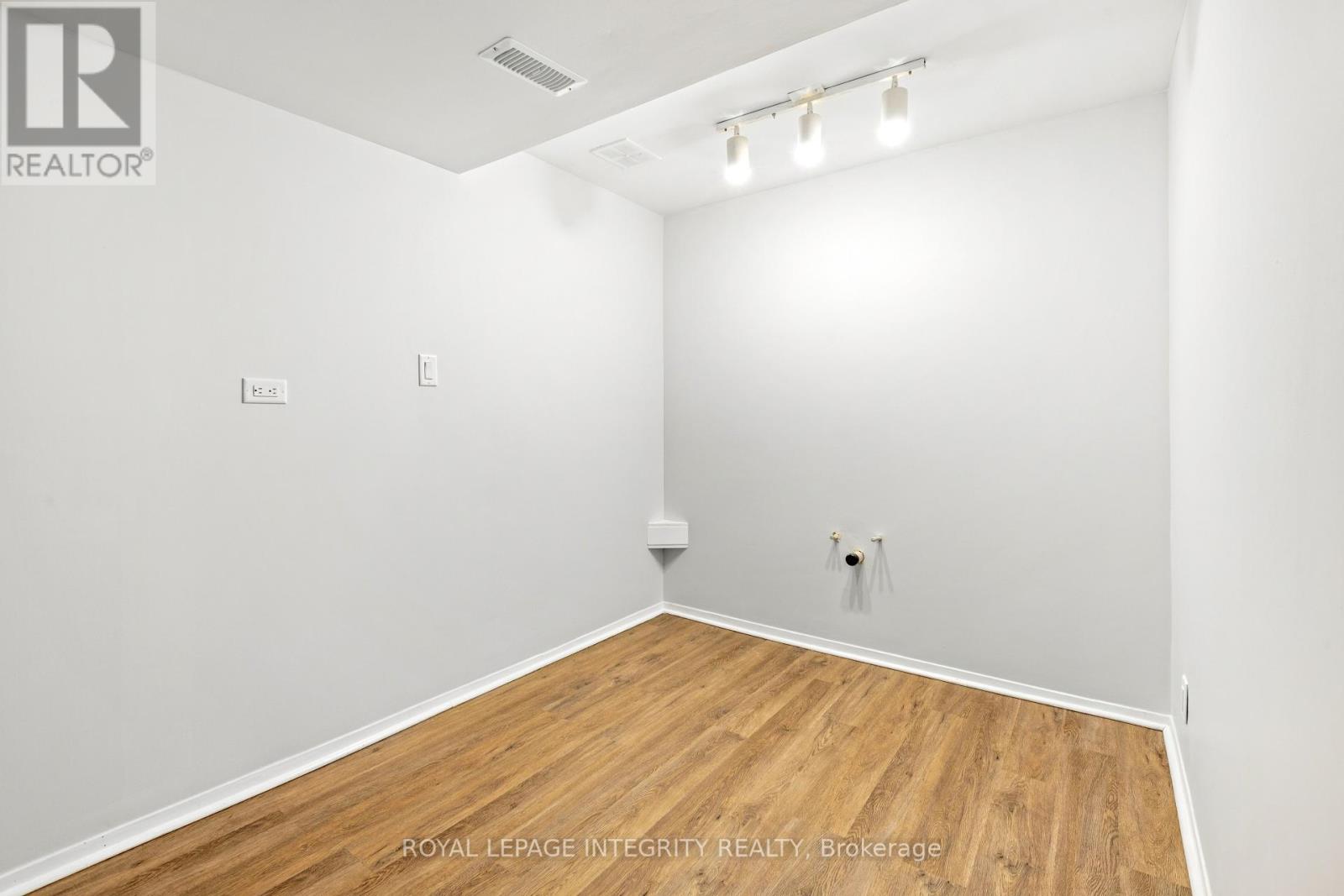 1736 Summerlands Crescent, Ottawa, Ontario  K1E 2Y2 - Photo 34 - X13775070