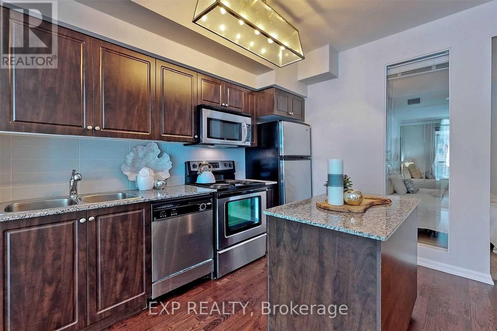 202 - 215 Fort York Boulevard, Toronto, Ontario  M5V 4A2 - Photo 13 - C13775050