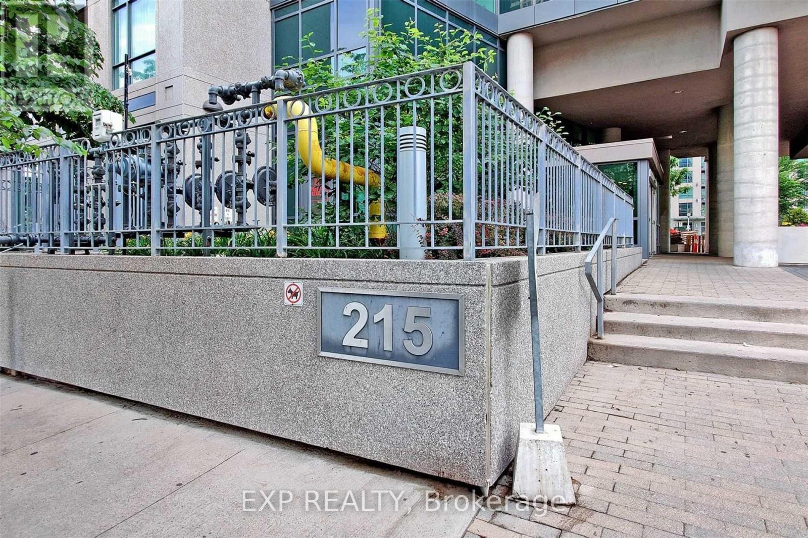 202 - 215 Fort York Boulevard, Toronto, Ontario  M5V 4A2 - Photo 3 - C13775050