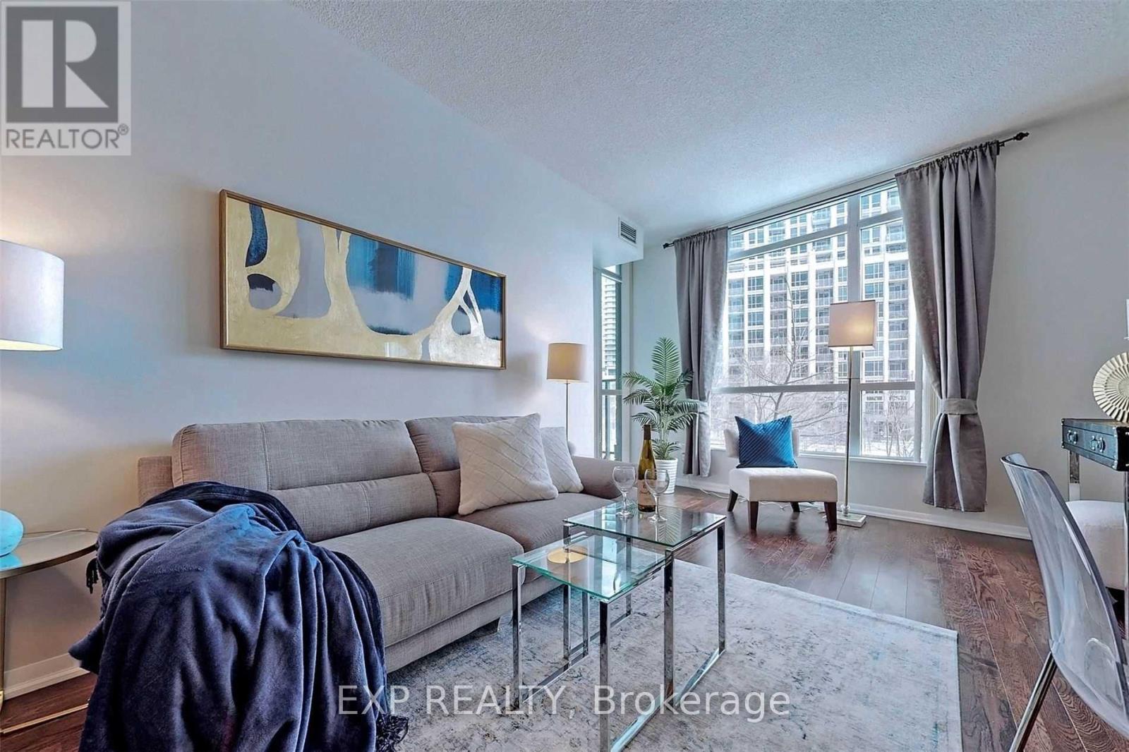 202 - 215 Fort York Boulevard, Toronto, Ontario  M5V 4A2 - Photo 6 - C13775050