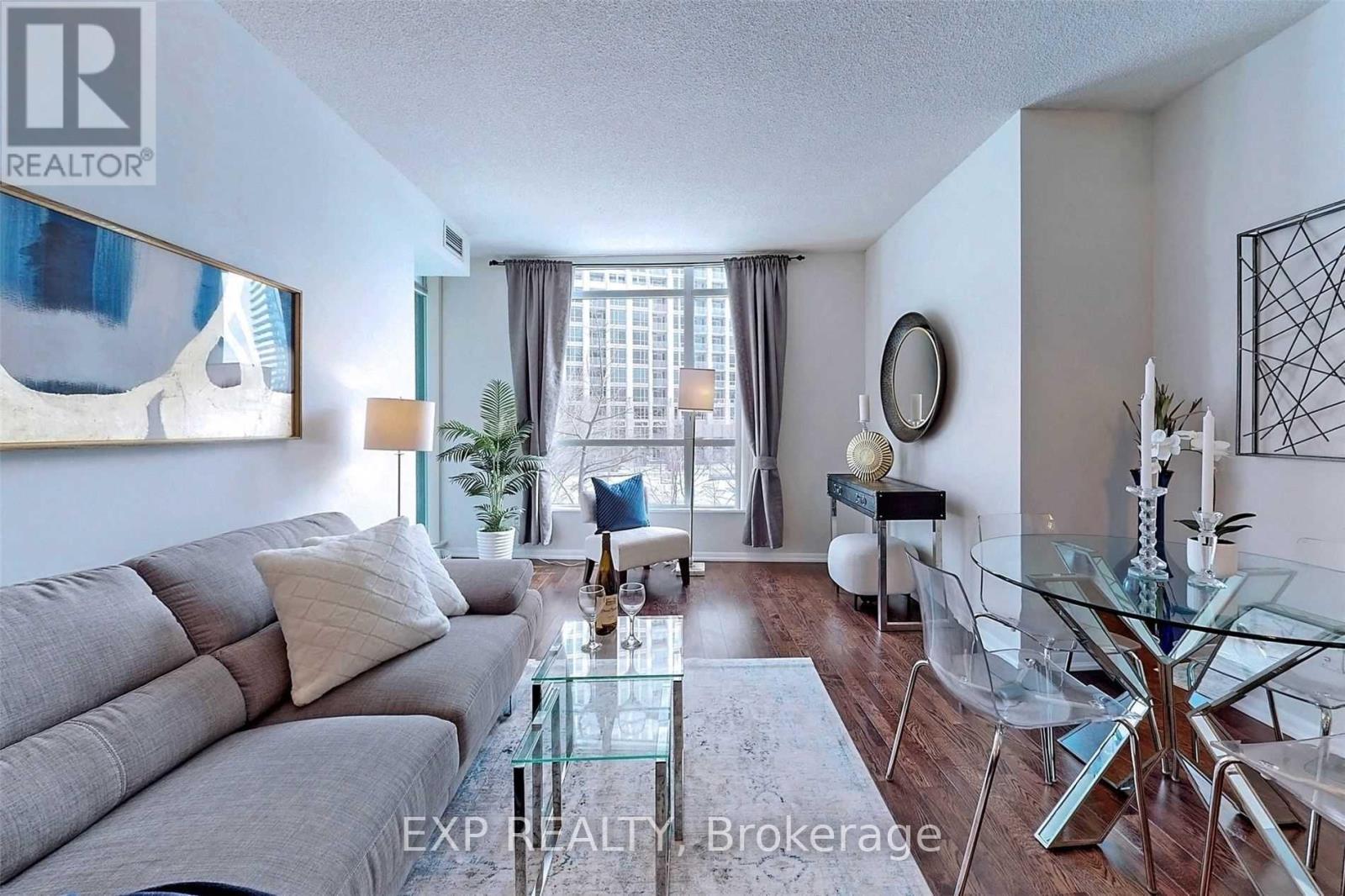 202 - 215 Fort York Boulevard, Toronto, Ontario  M5V 4A2 - Photo 7 - C13775050