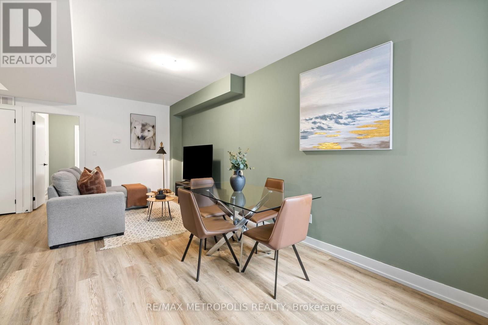 B - 447 Lansdowne Avenue, Toronto, Ontario  M6H 3Y2 - Photo 6 - C13775134