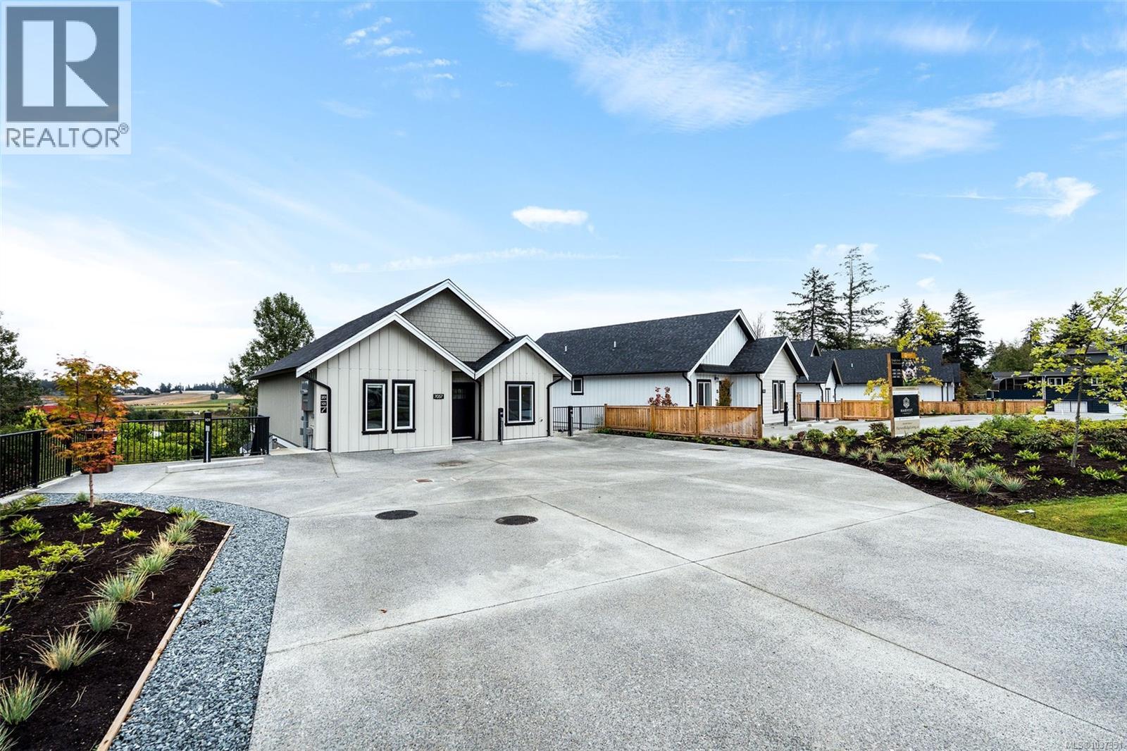 101 7057 Central Saanich Rd, Central Saanich, British Columbia