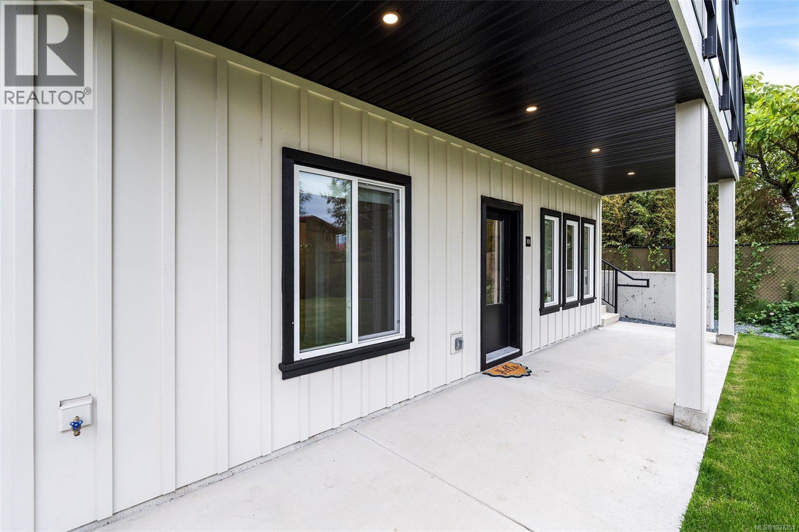 101 7057 Central Saanich Rd, Central Saanich, British Columbia  V8M 1Y3 - Photo 8 - 1037351
