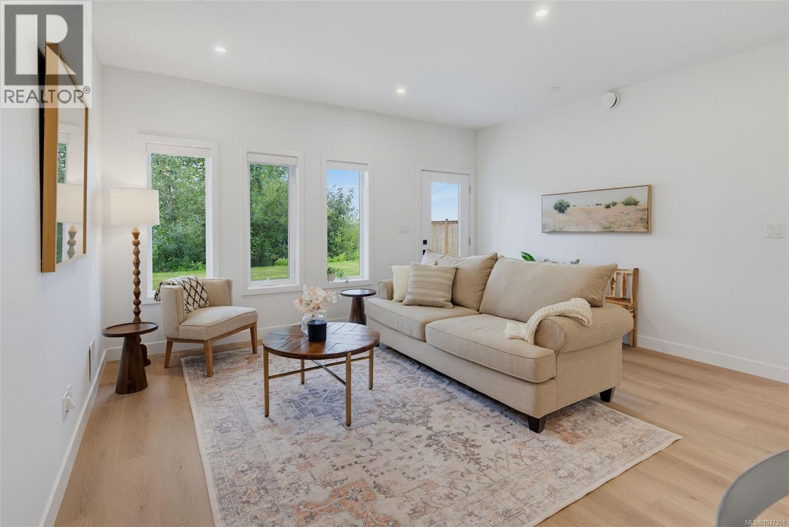 101 7057 Central Saanich Rd, Central Saanich, British Columbia  V8M 1Y3 - Photo 14 - 1037351