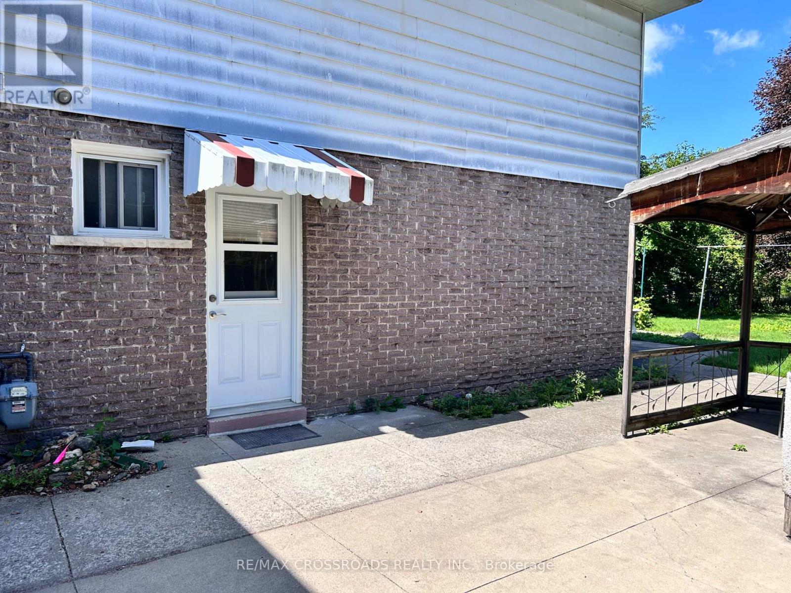 Rear - 377 Crosby Avenue, Richmond Hill, Ontario  L4C 2R8 - Photo 2 - N13690282