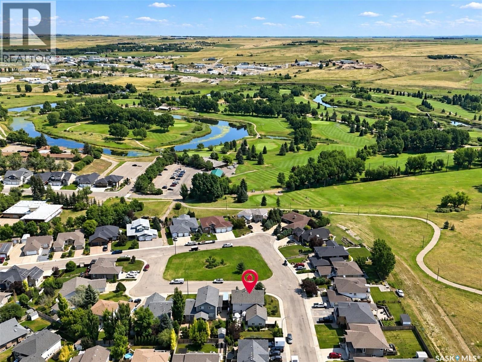 516 Aspen Drive, Swift Current, Saskatchewan S9H 5E4 - Photo 2 - SK048030