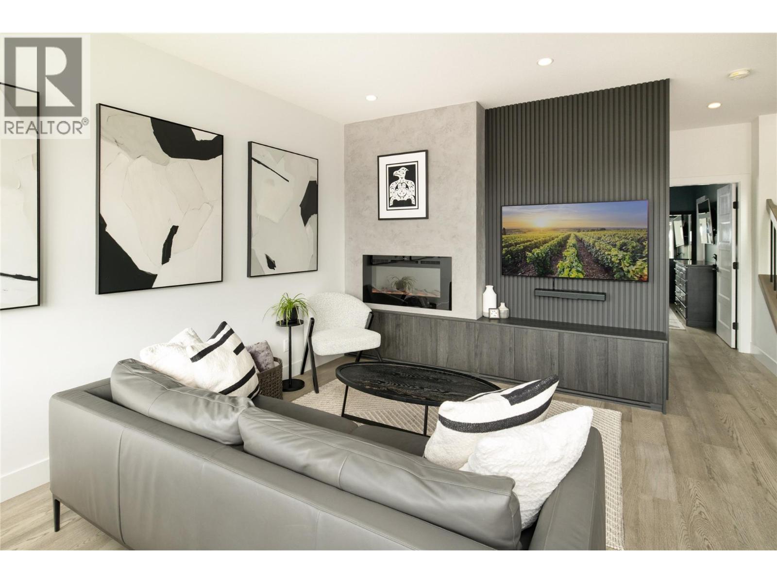 798 Wardlaw Avenue, Kelowna, British Columbia  V1Y 5B9 - Photo 10 - 10399476