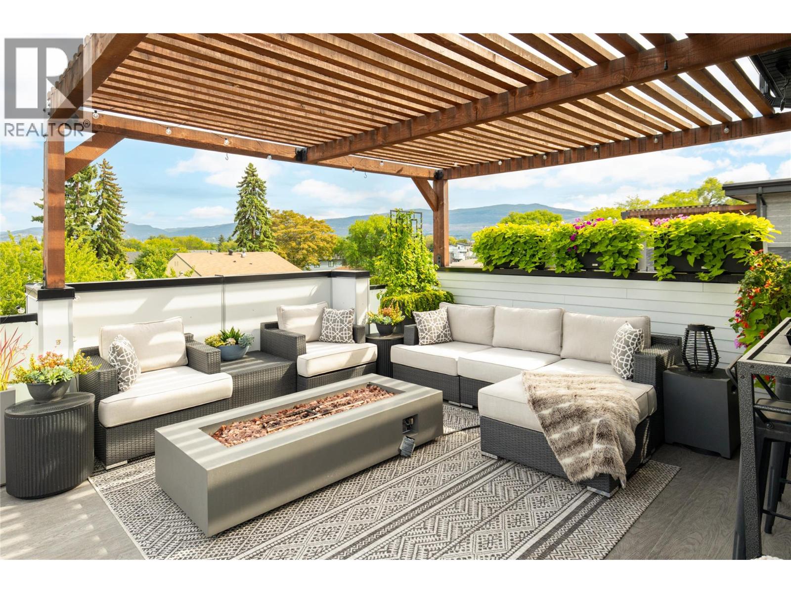 798 Wardlaw Avenue, Kelowna, British Columbia  V1Y 5B9 - Photo 22 - 10399476