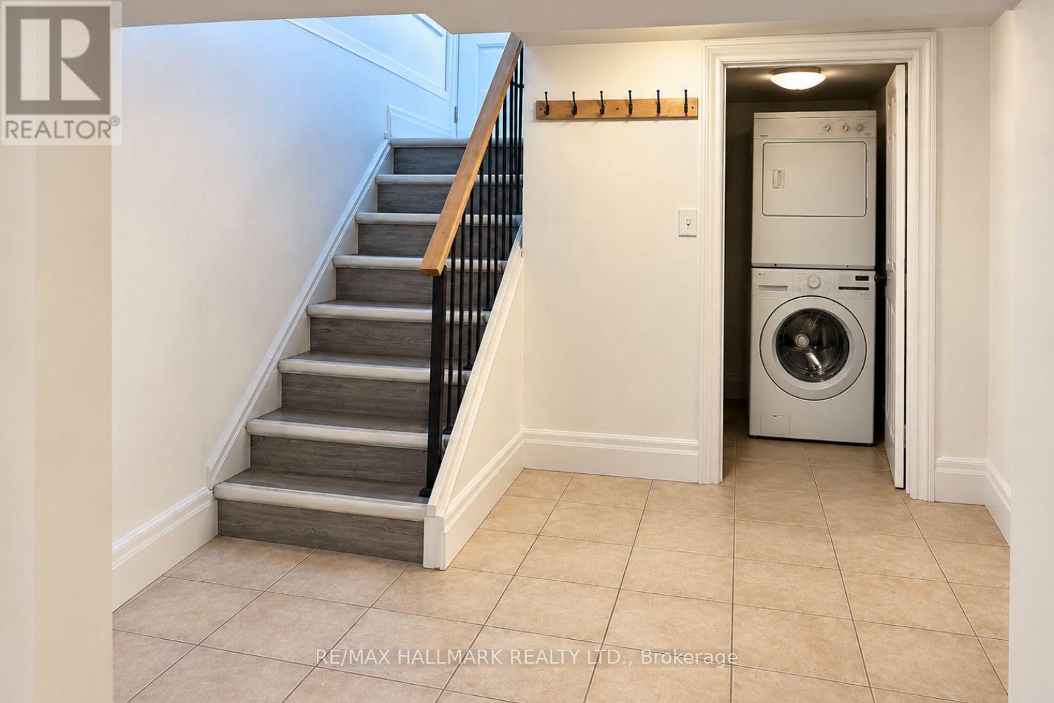 Bsmt - 102 Murray Drive, Aurora, Ontario  L4G 2C5 - Photo 2 - N13775234