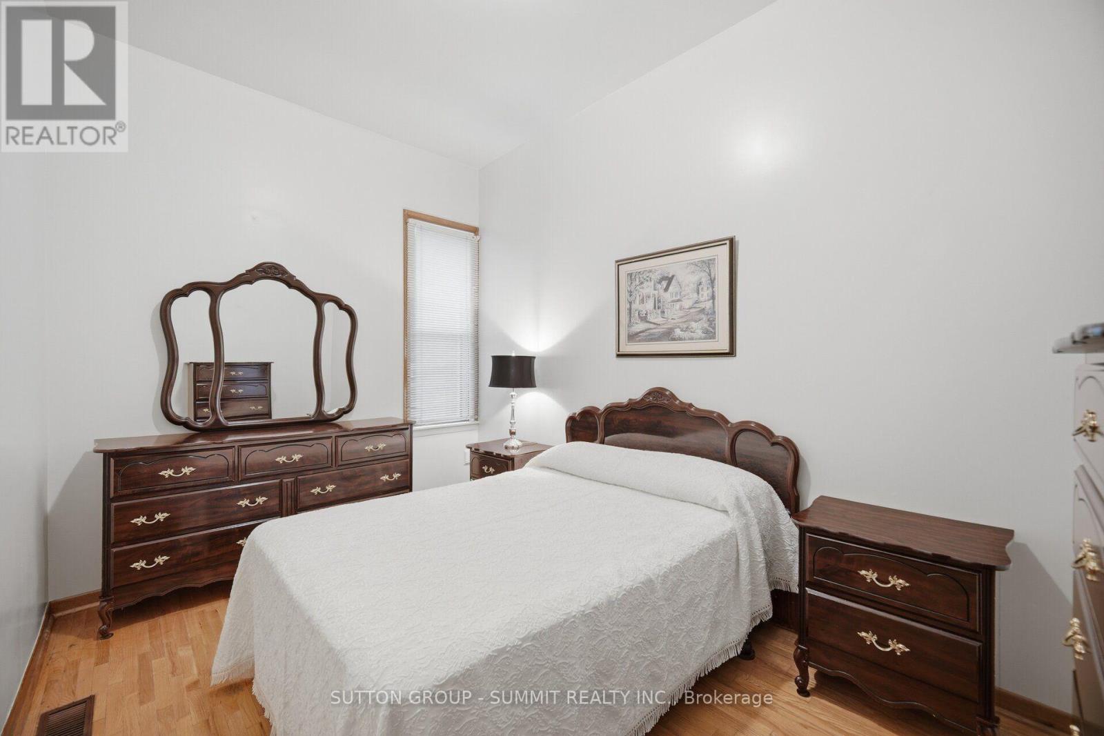 28 Symington Avenue, Toronto, Ontario  M6P 3W1 - Photo 16 - W13775220