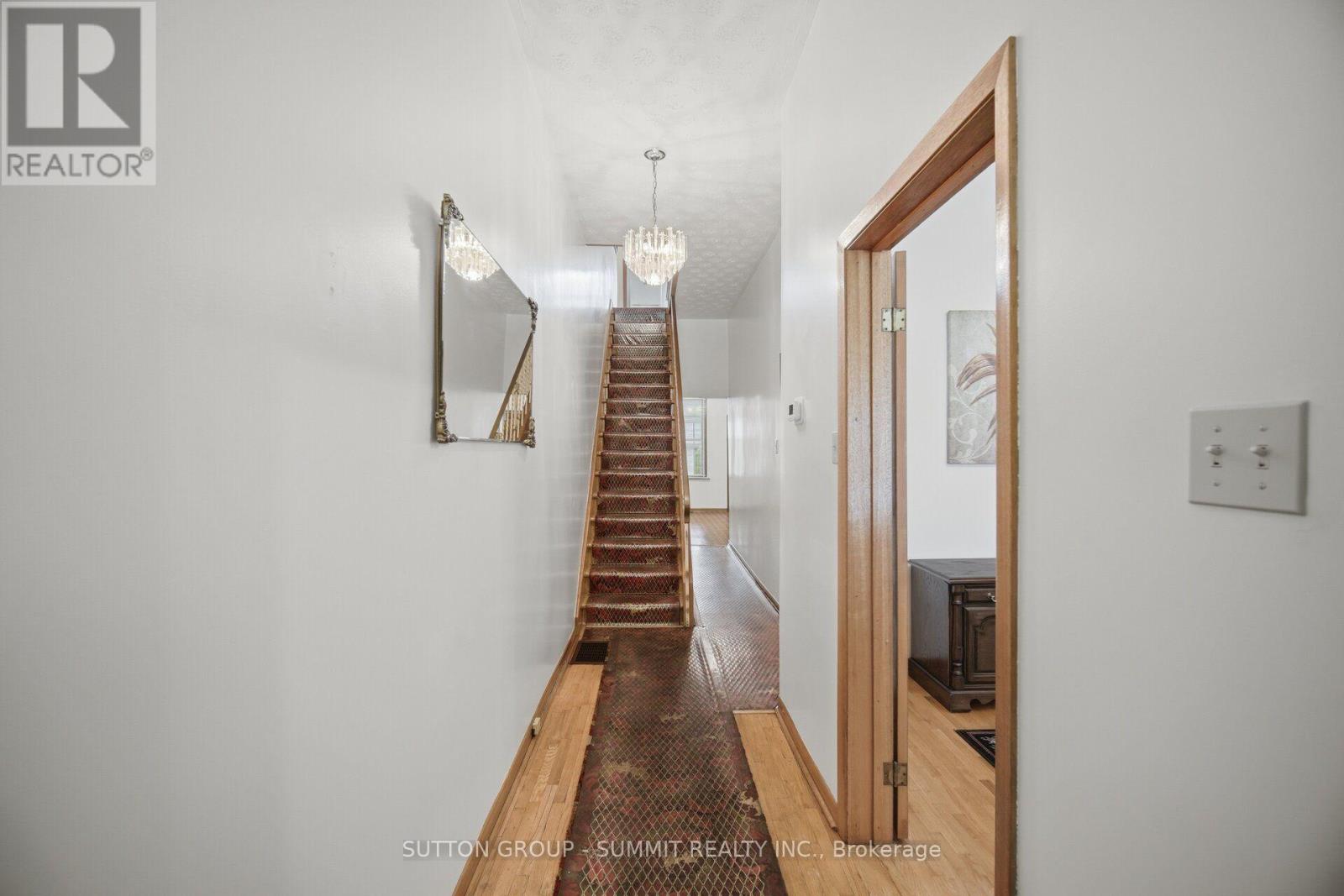 28 Symington Avenue, Toronto, Ontario  M6P 3W1 - Photo 6 - W13775220