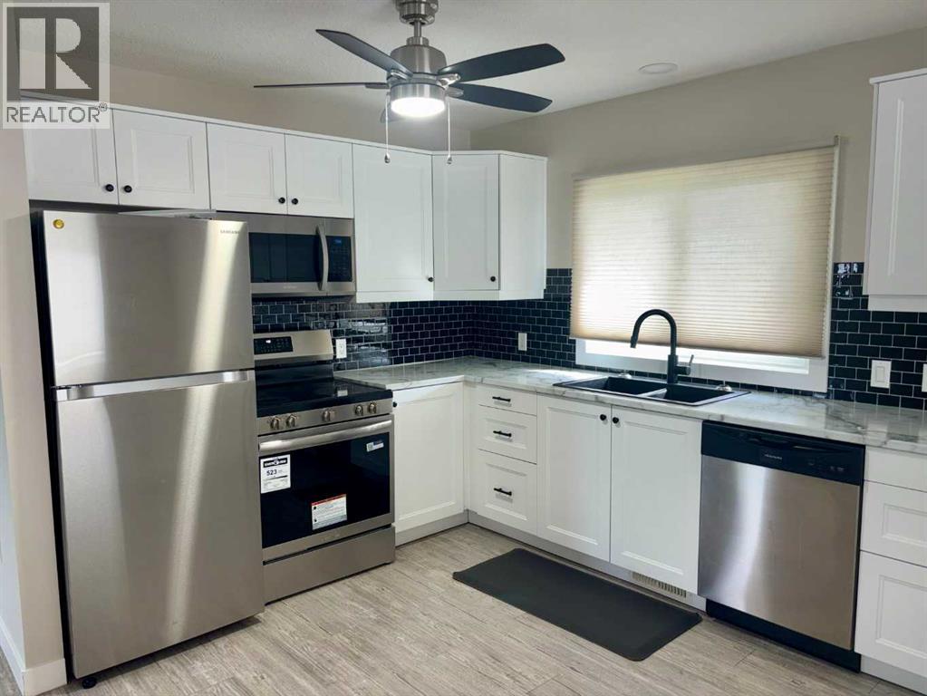 4613 55 Avenue photo 5