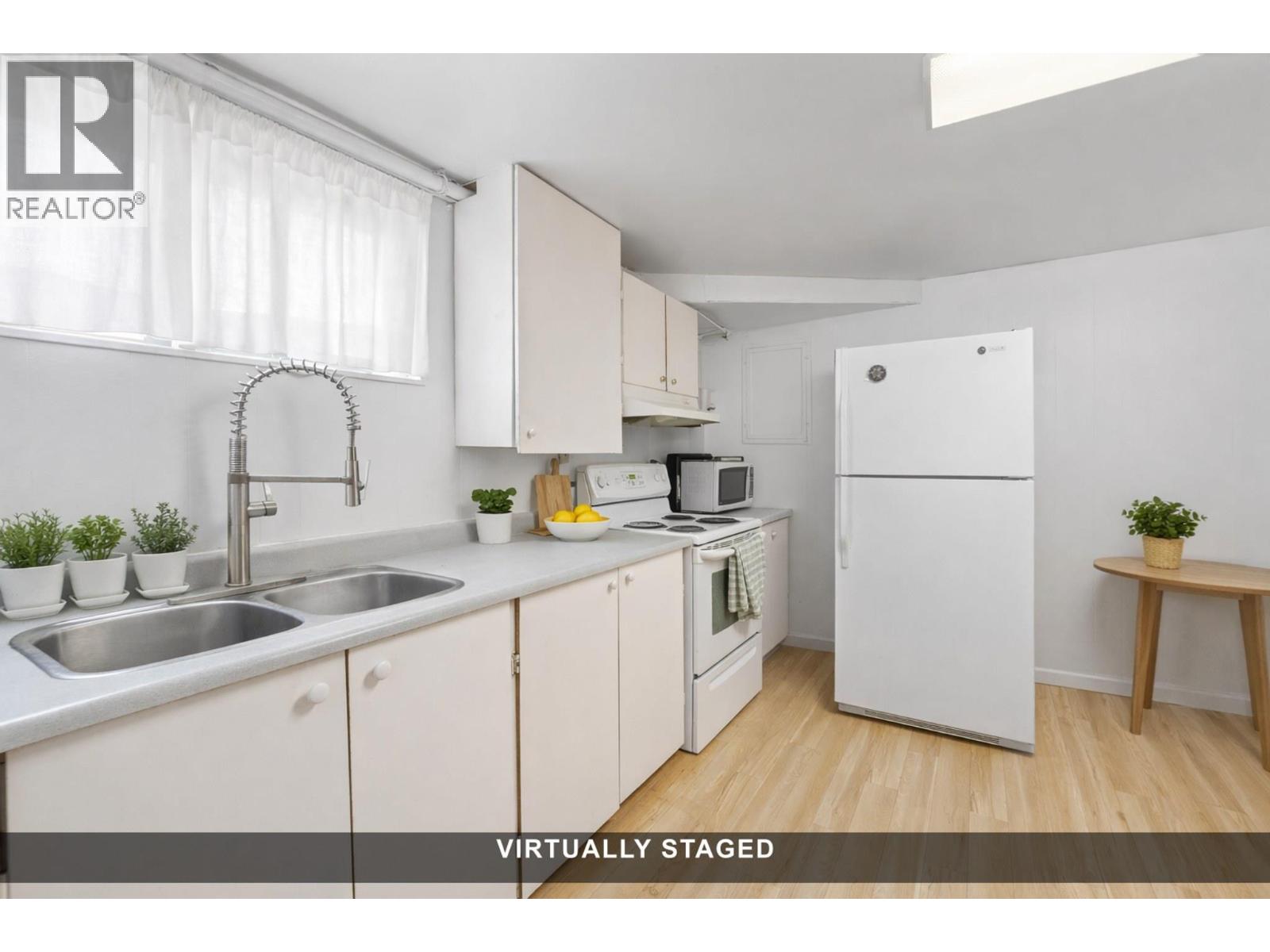 575 Dell Road Kelowna Photo 12