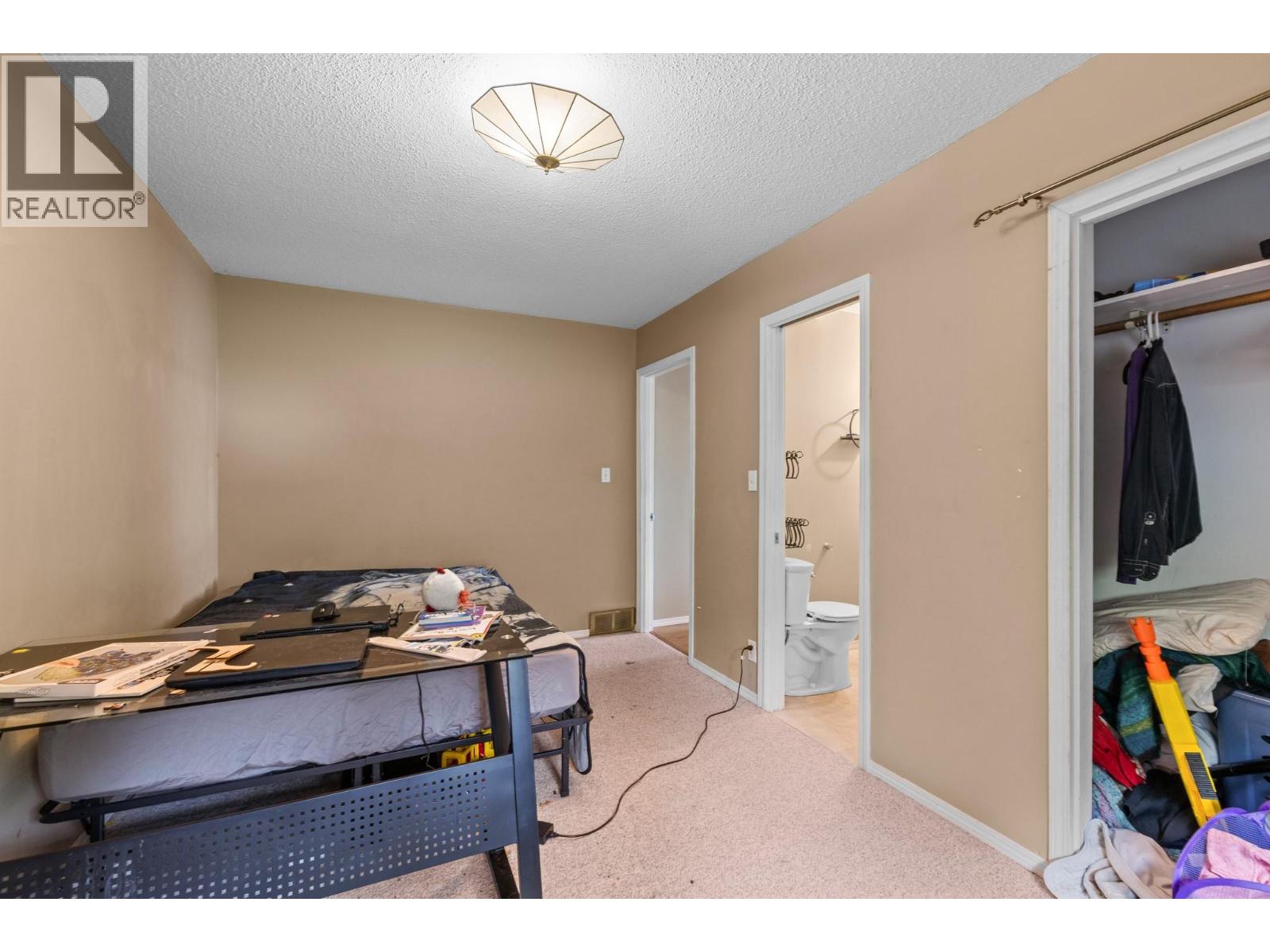 575 Dell Road Kelowna Photo 32